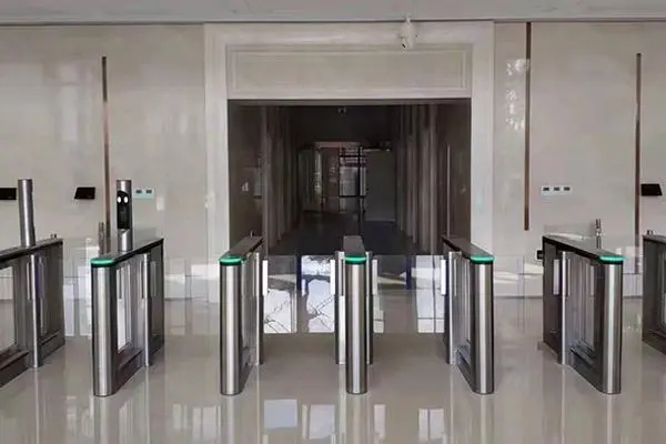 门禁考勤、停车场道闸、通道闸、一卡通、楼宇对讲、停车系统